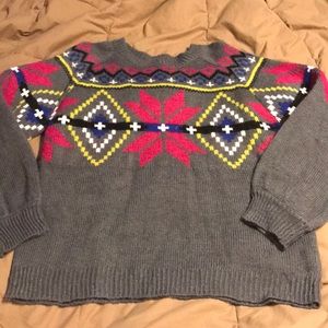 Gray with bold graphic design NWOT